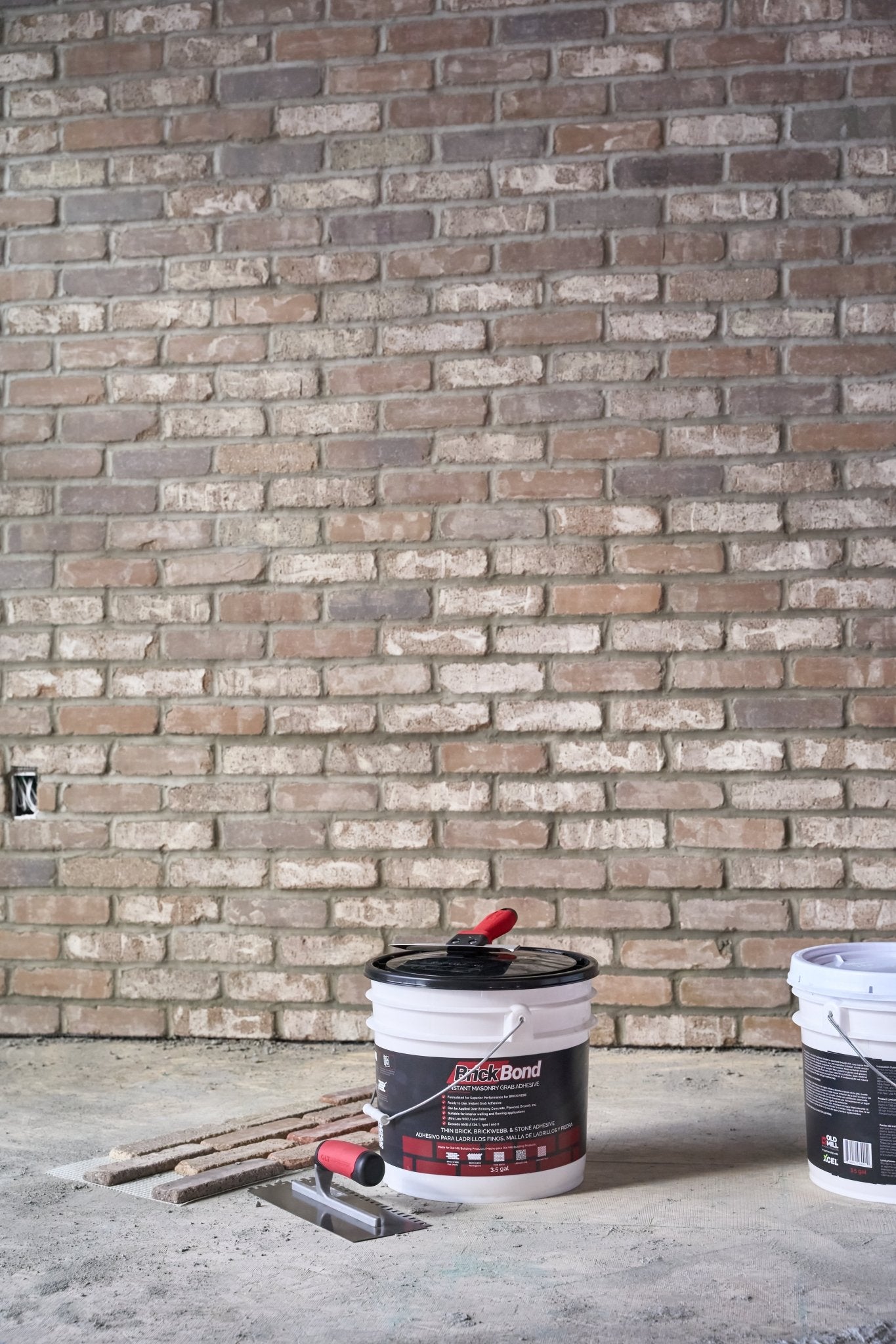 Brick Bond 3.5-Gallon Adhesive – Ready-to-Use for Brick, Stone & Tile