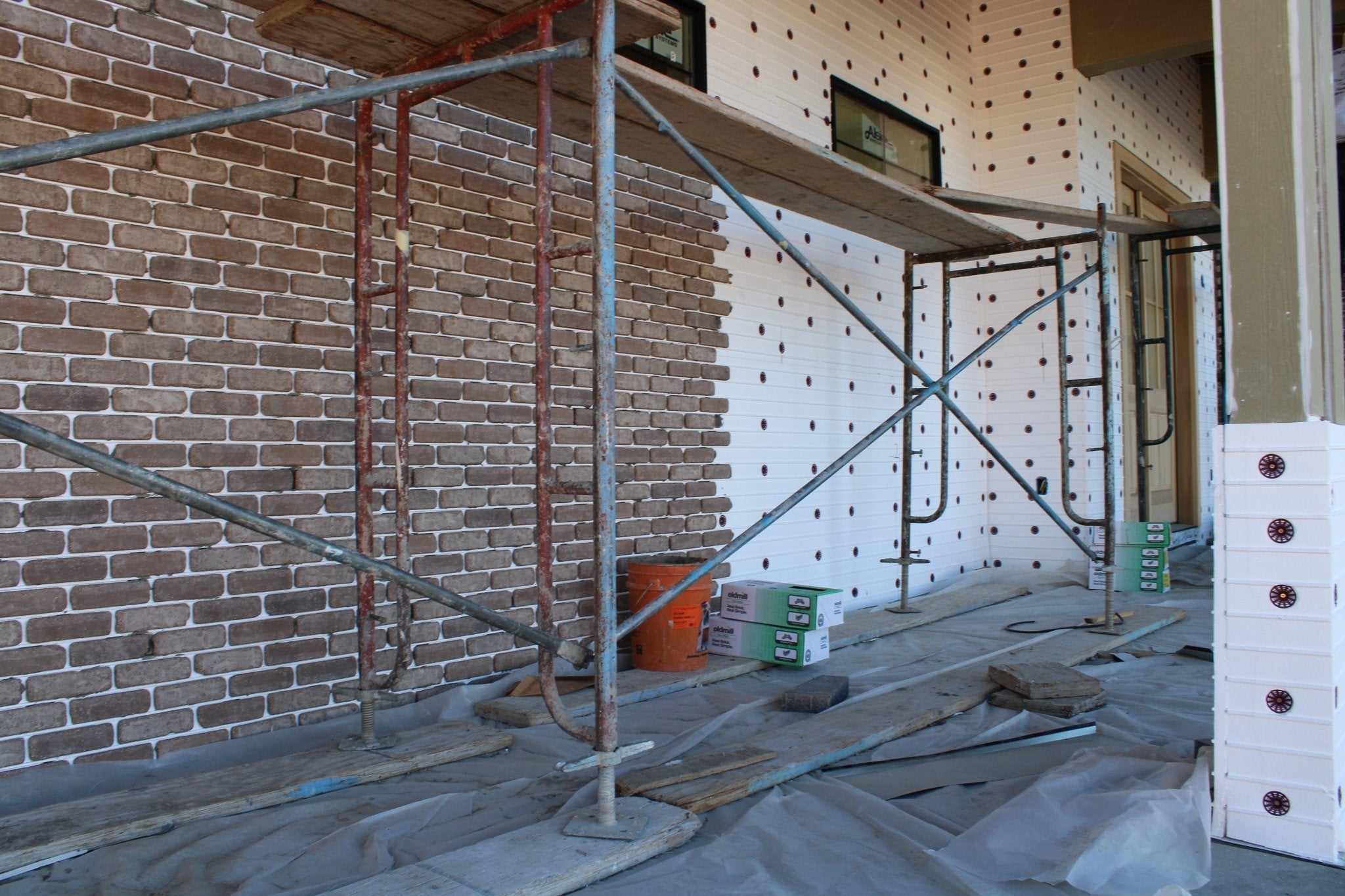 Rushmore - Thinbrick Corners